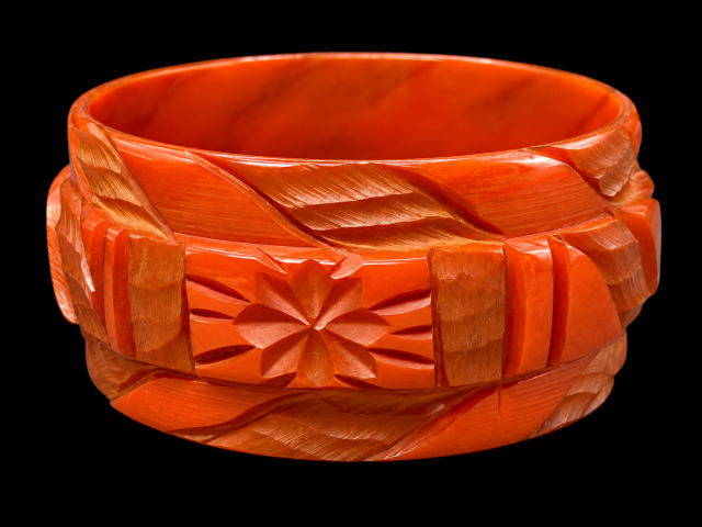 BB311 wide bark carved burnt orange bakelite bangle